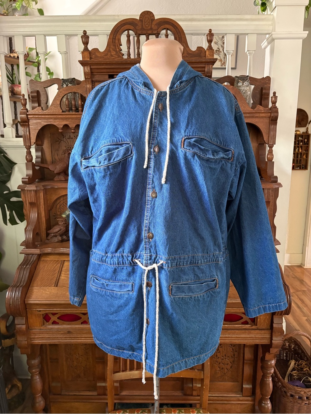 Retro 90s Blue Denim Hooded Jacket with Drawstring Waist